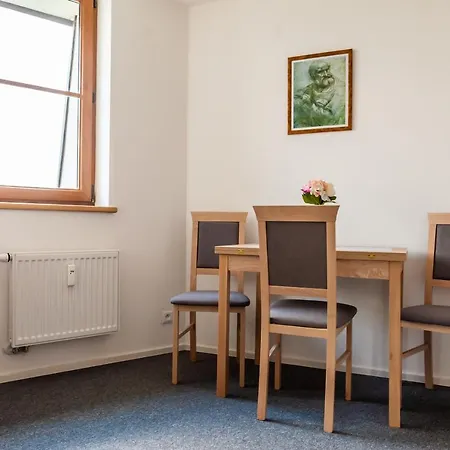 Summit * Bešeňová