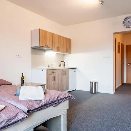 Apartment Summit *