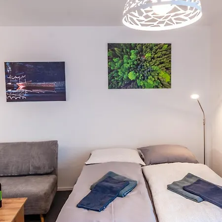Summit Apartment *