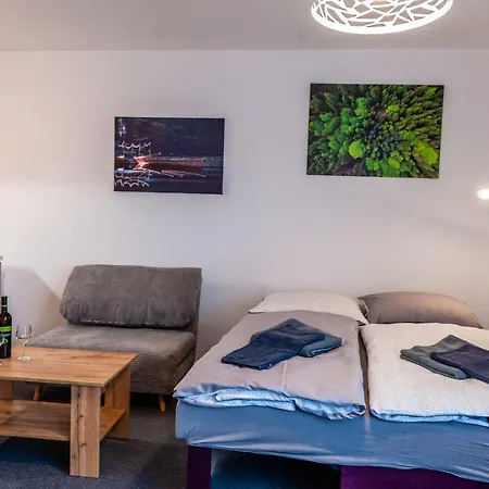 Summit * Bešeňová